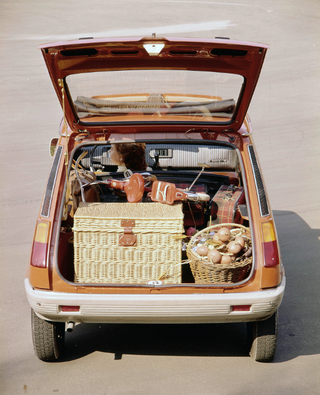 Illustration for article titled Renault Le Car: The Opp & Lock Review